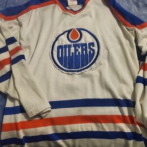 Vintage Edmonton Oilers Gretzky Era Jersey.....
